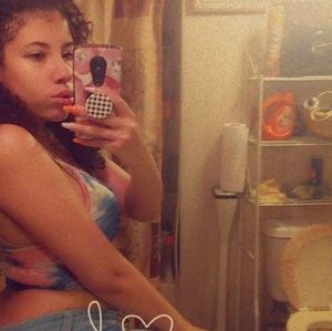 Meet your Posher, Trinity